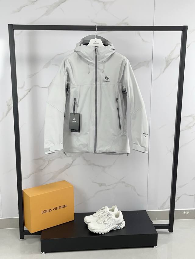 顶级版本 Kailas 凯乐石阿斯本硬壳防风防水户外滑雪羽绒服 市场最高版本 随便对比 不靠文案吹牛逼 新客户直接拿样看货！随意退换！ 独家货源设计理念: 中国