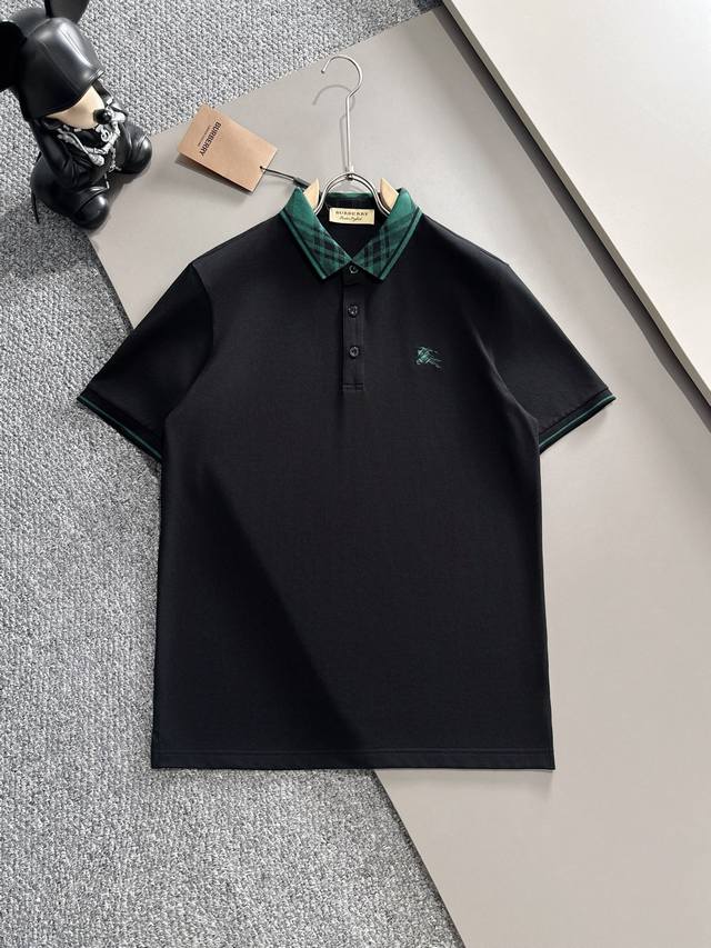 巴宝莉25Ss新款春夏短袖翻领T恤polo，最高版本客供定制高端朱地面料简单时尚款，螺纹拼色螺纹配色超级好看！胸前战马刺绣经典Logo简单大方的款式！满满的高级