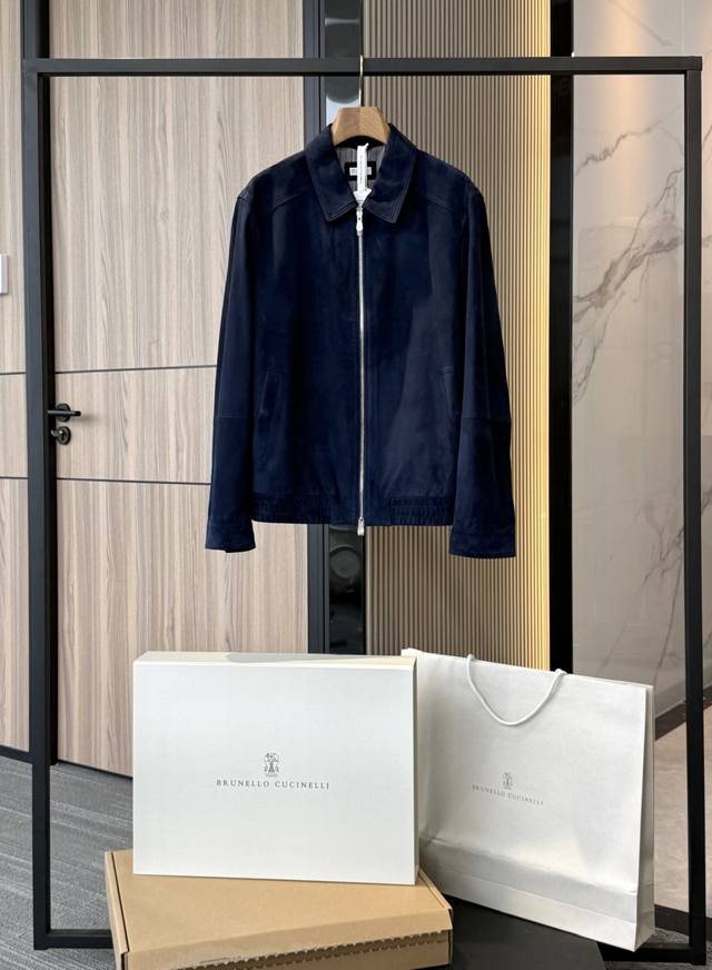 Brunello Cucinelli男士绒面皮飞行员夹克 原版原厂皮 ， 非市面通货 原版原厂皮 ， 非市面通货 原版原厂皮 ， 非市面通货 专柜级全套包装 皮