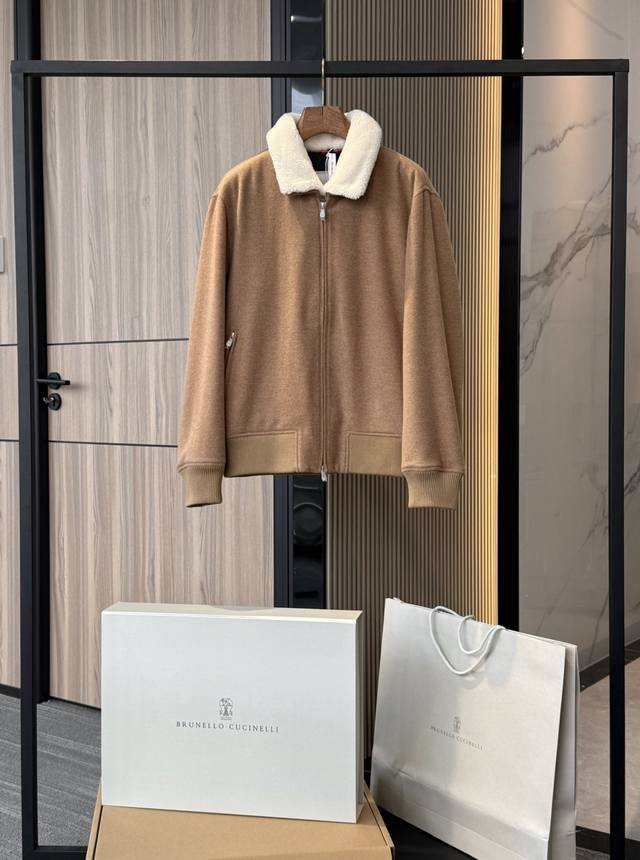 100%原装。 Brunello Cucinelli 布内罗 古奇拉利 男士 带里衬皮毛饰 . 原版原厂皮 ， 非市面通货 原版原厂皮 ， 非市面通货 原版原厂