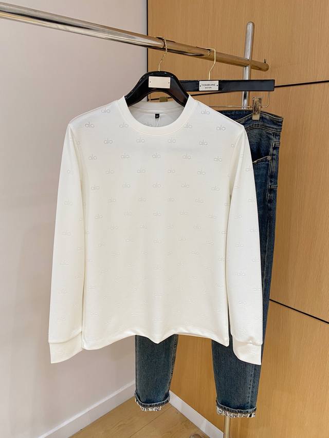 Alo 25Ss 新品 最新最顶级版本精美工艺圆领卫衣，最顶级的品质专柜原单套头衫，顶级制作工艺进口面料，专柜品质重工刺绣设计，采用进口高端订制面料，进口丝线手