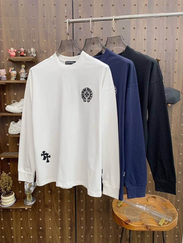 克罗心25Ss秋季 新品 新款贸易订单圆领长袖打底衫长袖T恤网红款！上身舒适透气，不僵硬，整体有着丰富的立体感，品质出口订单，满足通勤人们对于着装的简约需求，上