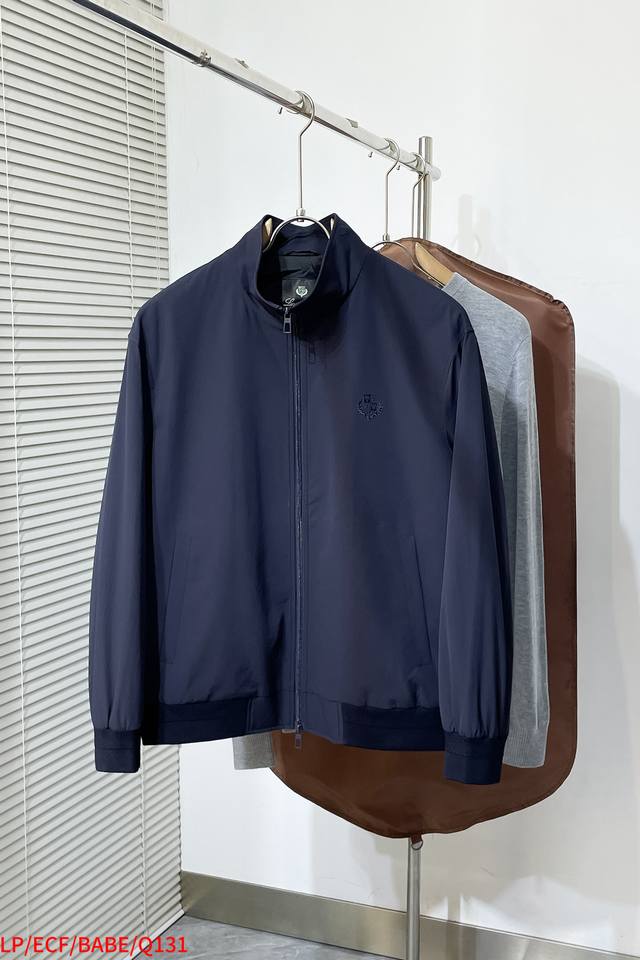 Q131 Lp、2025新品夹克外套，时尚帅气，简约百搭款，胸前精致刺绣图案Logo，定制原版面料，不仅挺括，保持潮流的廓形，又穿着舒适，纱织更细腻，码数M-3