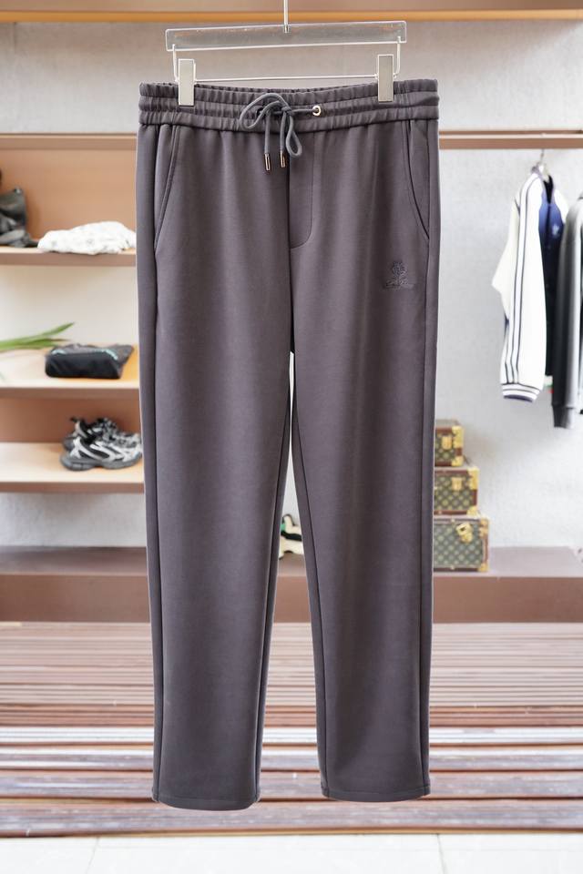 Lp-2025早秋新款休闲裤官网同步发售。品牌经典Logo休闲裤，定制面料，舒适度极好，手触感强烈。辨识度极高，完美品相工艺。 尺码: M-3Xl