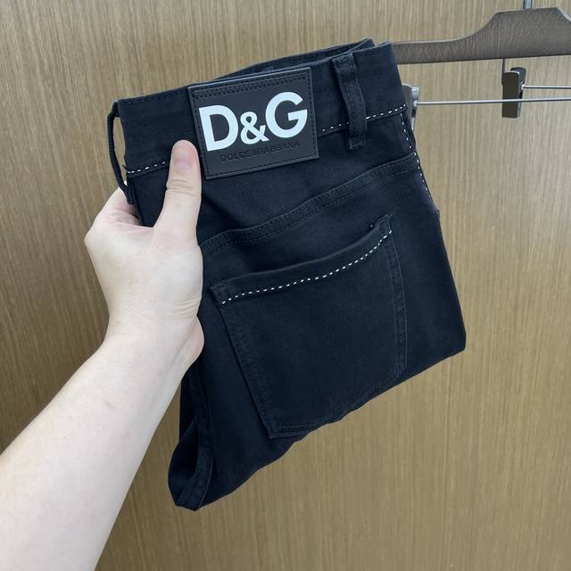 秋冬 Dg高端独家发售 25Ss秋冬款超燃炸街系列之最牛仔裤 独家隆重推出 原版定制高端品质面料 版型修身剪裁 面料带弹力 微弹之 Lz上身舒适度超高 25秋冬