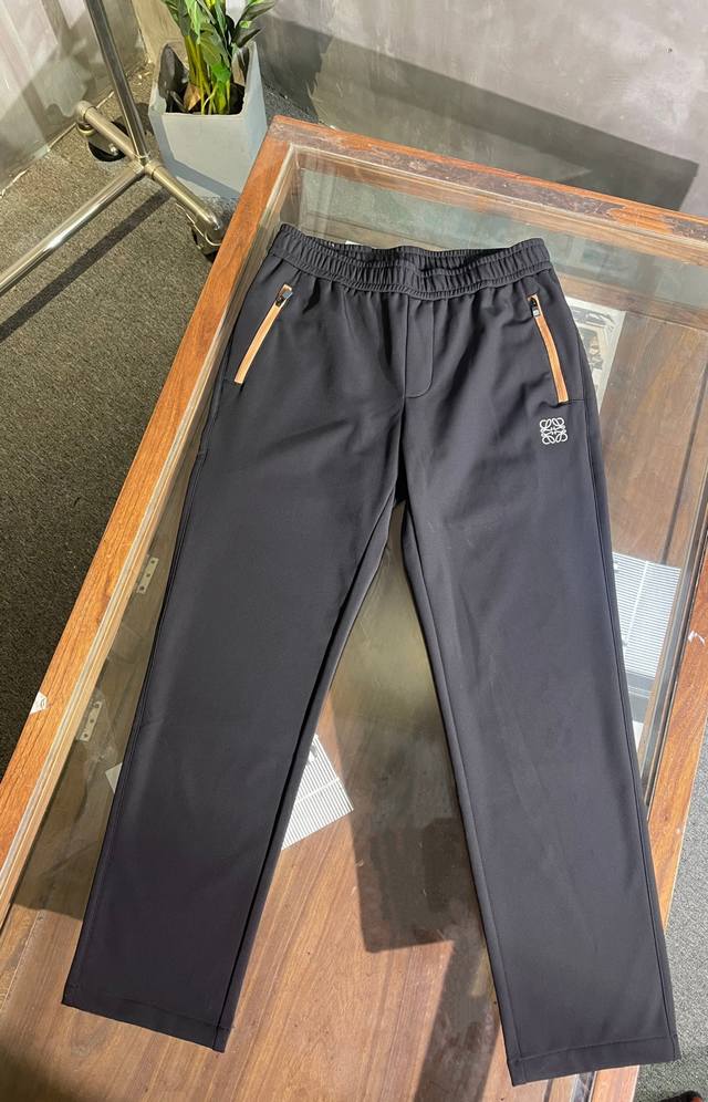 K7021 秋冬新款Low.罗意威家休闲直筒裤，搭配定制拉链五金配件，微防水面料 黑色M-Xxxl