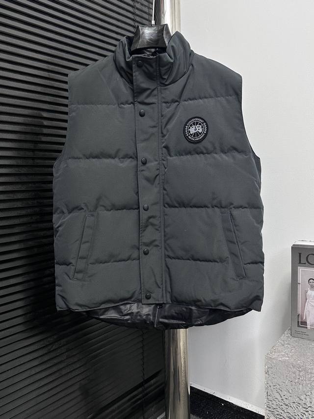 Canada Goose 加拿大鹅黑标#Freestyle Crew 4151Mb男女款马甲羽绒 进口百灵达绣花机定制万针绣花标！ 进口21支涤棉混纺原厂面料，
