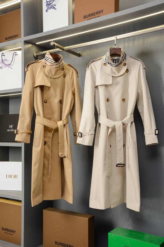 卡斯尔福德版型长款Trench风衣 配Yb防尘袋 Bur王牌尖货，镇店之宝 Burberry：百年工坊铸就的移动铠甲，以棉质嘎巴甸为盾，以英伦匠心为刃，在都市丛