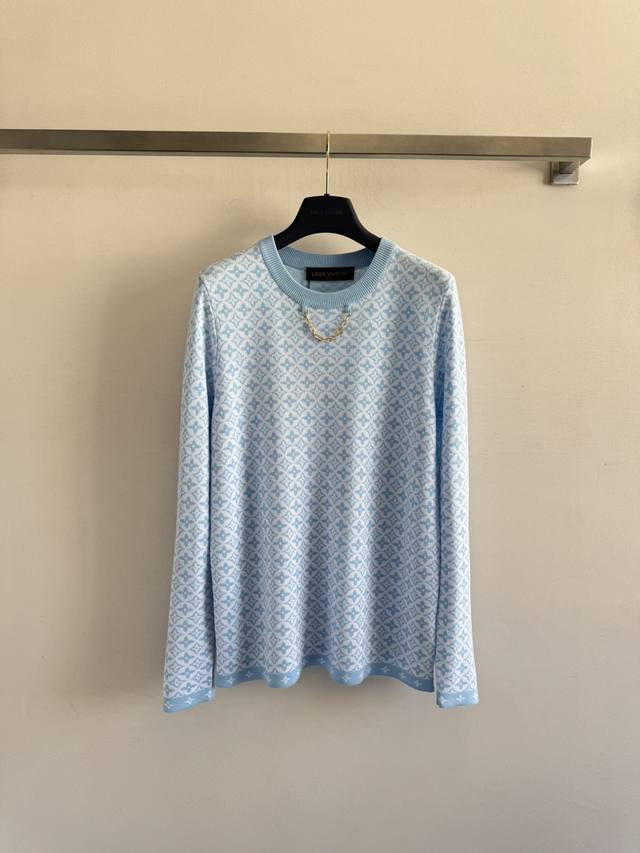 Louisvuttn* 25Fw新款套头针织衫 布满Logo印花装饰 圆领简洁百搭，质感柔软舒适，织面饱满细腻上身显温柔气质 常规版型上身自在无束缚，日常通勤都