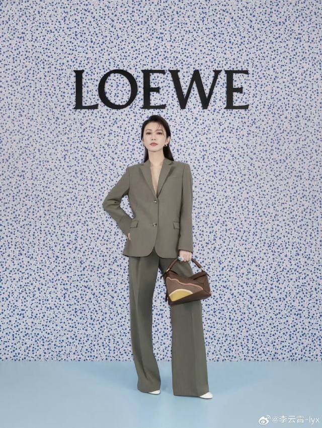 裤子 Loew*新款个性时髦不对称压褶围挡设计高腰显瘦宽松阔腿裤九分裤！军绿色、 M码：腰围68，裤长107