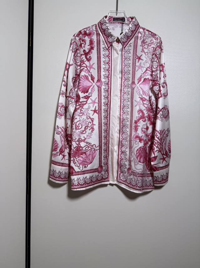Versace 范思哲女 新品红色底海星巴洛克海洋世界贝壳海星海螺红色底海星印花翻领长袖衬衫。Smlxl