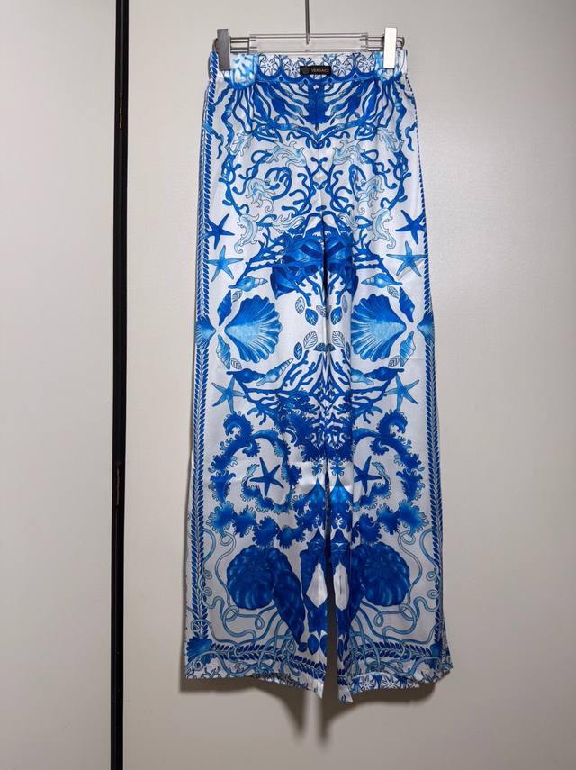 Versace 范思哲女 新品蓝色底海星巴洛克海洋世界贝壳海星海螺蓝色底海星印花休闲松紧腰阔腿长裤。Smlxl