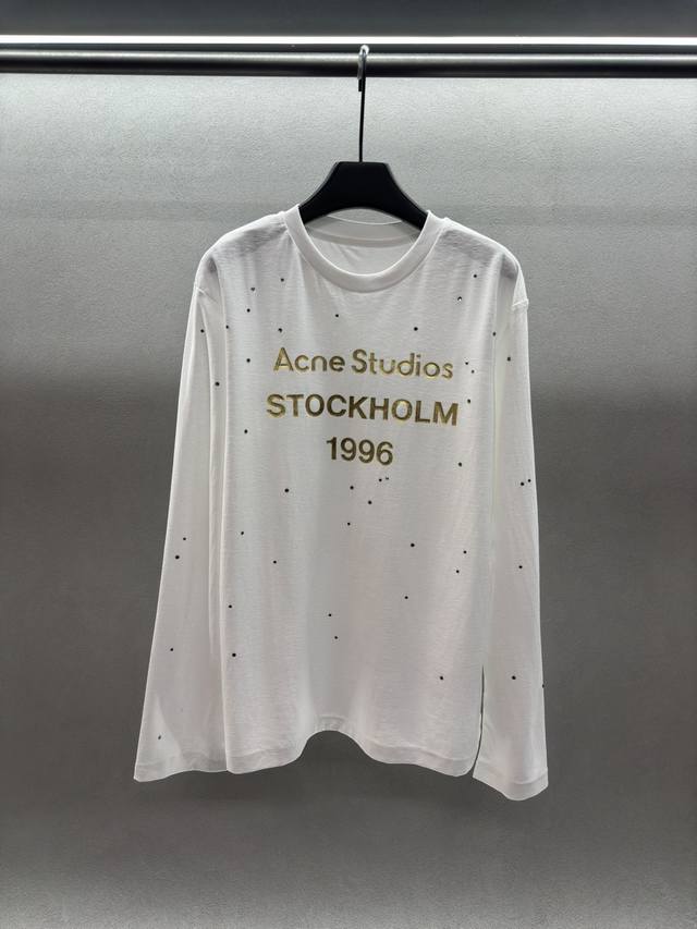 2680早春新款～～～～ ！Acn*，做旧长袖T恤， 钻钻星星点缀在做旧1996上，精致的慵懒风， 宝藏单品，人手必备！ 四色，三码！