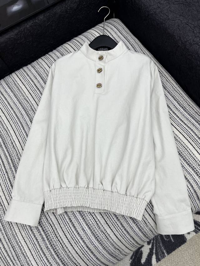爆款现货 原单品质 Chane*｜2025新品中古风重工长袖半开扣上衣 高订面料 定制进口材质 肌理明显 质感上乘 订制双C复古纽扣打造小香风典范 纯手工订制