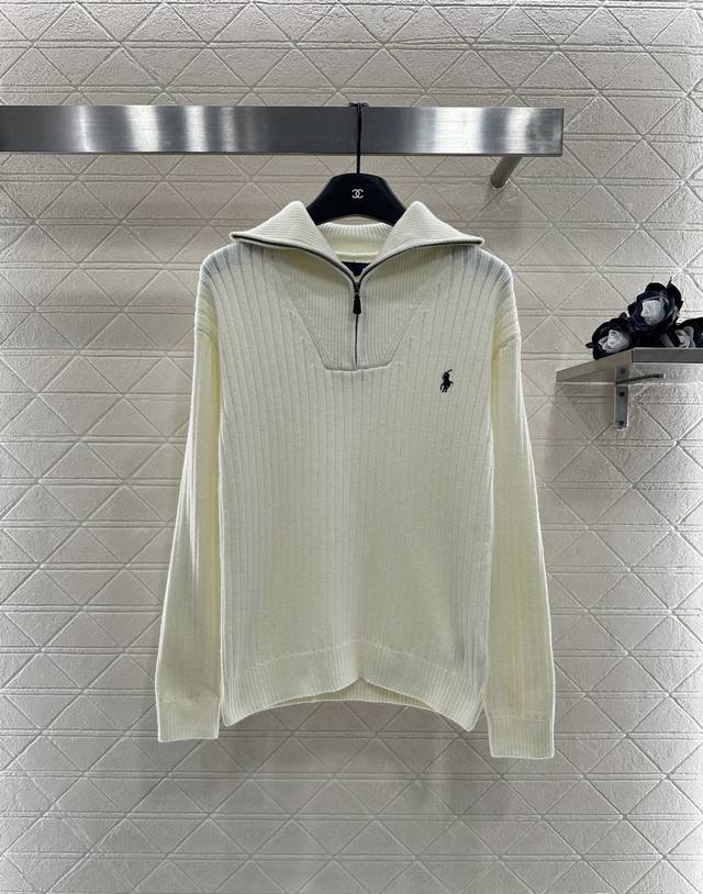 Ralph Lauren*2025新品上架 拉链针织毛衣 定制Yb羊绒羊毛纱线织造 细腻柔软 舒适透气 翻领拉链针织套头毛衣 半开襟大翻领边点缀细腻螺纹坑条竖列