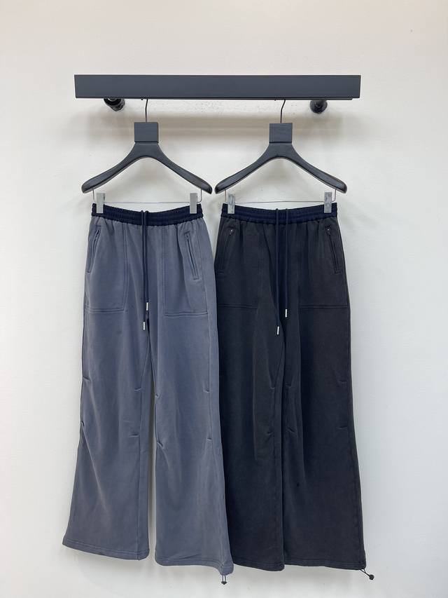 Miumi*25早秋新款抽绳褶皱直筒休闲裤 洗水工艺 颜色百搭高级 定制款尽显高级随意感 视觉盛宴 四季必入的百搭单品 订制面料，质感巨好，女神必入神器！ 版型