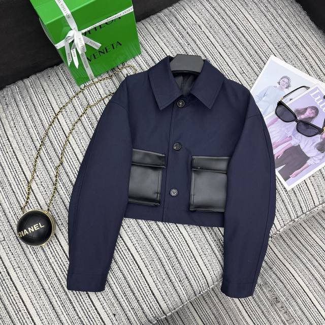 强烈推荐 25年早秋系列 Bott*新款翻领夹克外套 拼皮口袋设计 Sml .