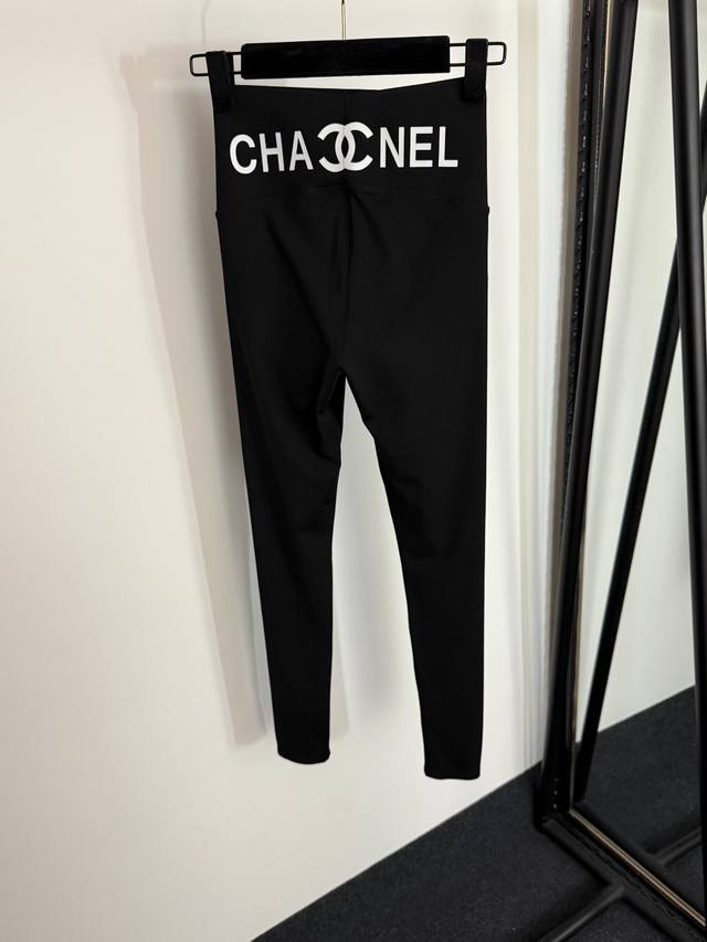 款号20254013 Chane*新款 后腰部Logo定位印花 高腰弹力紧身小脚打底裤 鲨鱼裤，杏色，红色，咖啡色，灰色，黑色，S-Xxl， M码；腰围56，长