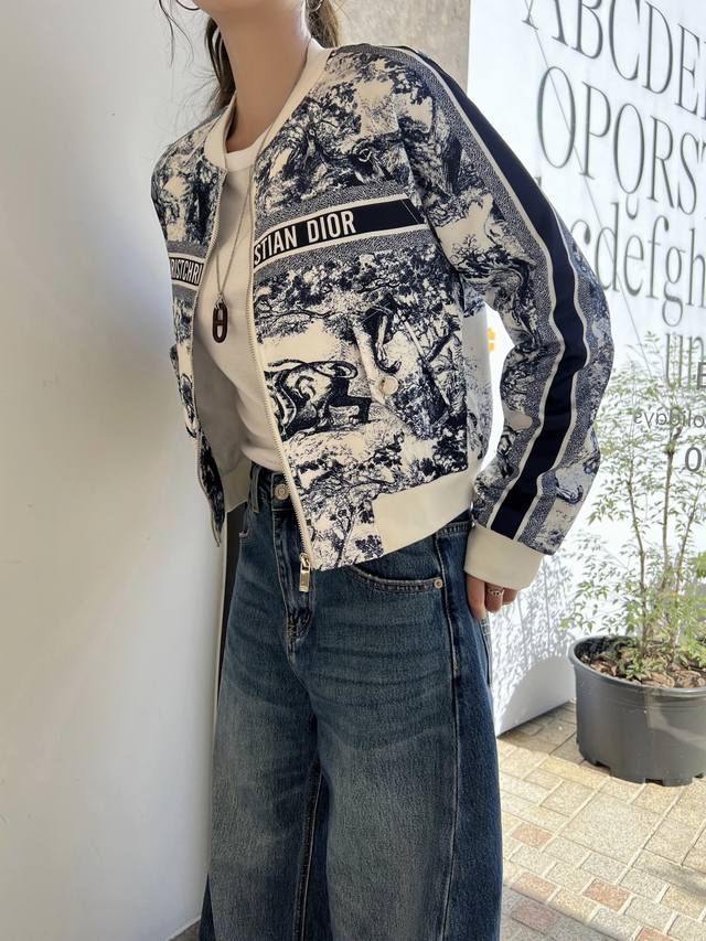 Dio* 25Ss新款夹克外套 螺纹拼接设计 丛林花图案印花面料装饰 高品质 单色三码Sml