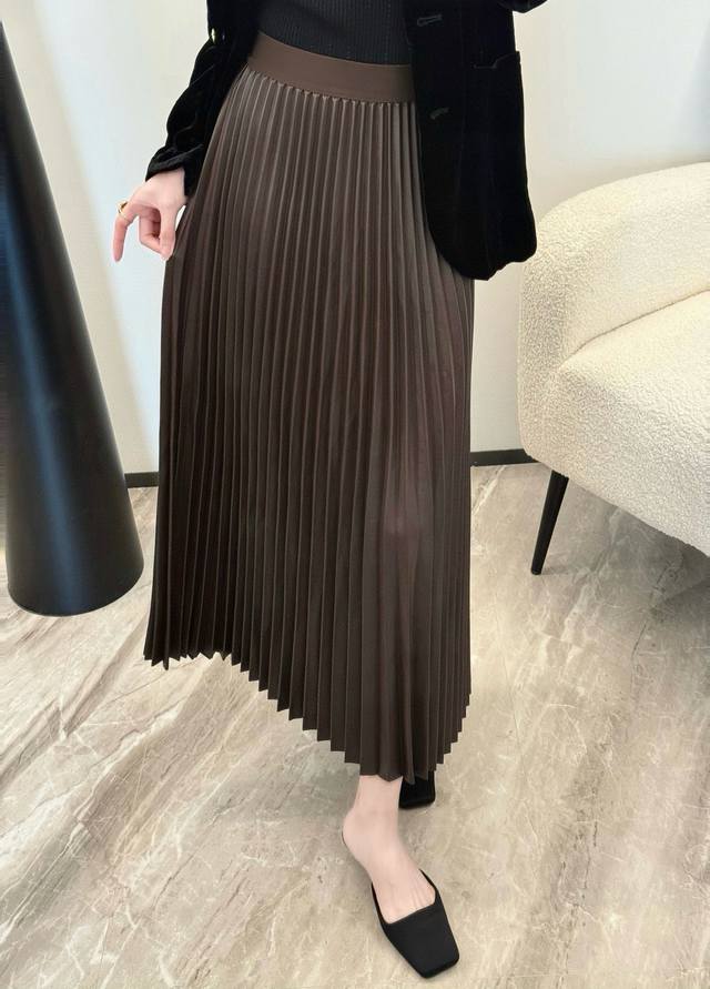 25早秋上新 时尚百搭款 高腰松紧腰百褶皮裙 两色 黑色 咖色，S-Xl