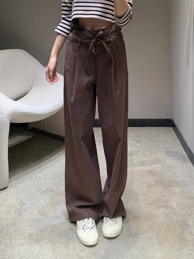 Miumi* 系带花苞腰头休闲裤高订面料亲肤感更舒适 立体字母贴布绣工艺 杏色 咖色 码数：Sml
