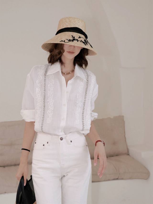 爆款加单出货重工立体刺绣上衣精致时尚单品品质做工码数Smlxl