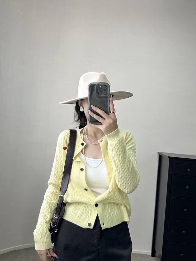 藏青色麻花针织开衫学院风外搭软糯高品质短款毛衣外套 均码 全羊毛