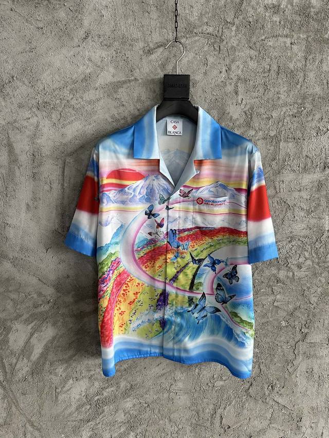 Casablanca 2025Ss 蝴蝶图案真丝短袖衬衫 订制真丝面料 进口机高清数码直喷印花 激光定位剪裁 定做纽扣 建议干洗或手洗 Size：S M L X