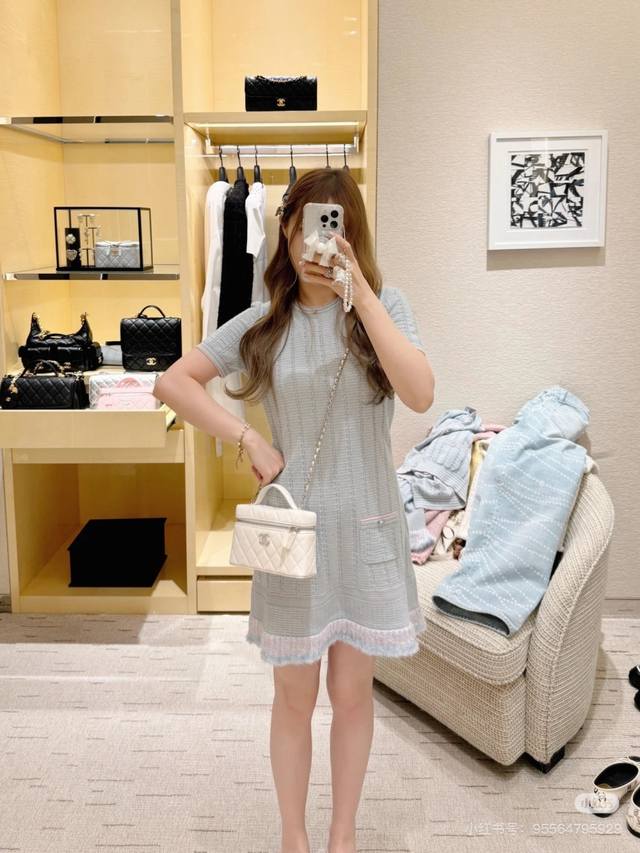 25B新品 马卡龙色系针织下摆羽毛连衣裙 真的美 Sml