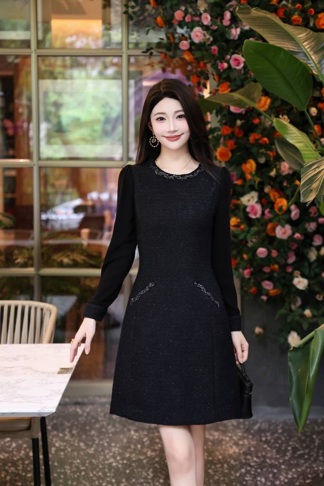 小香风简约长袖连衣裙,甜美减龄,高端品质，简单大气，版型超好杏色，枣红色Smlxlxxl