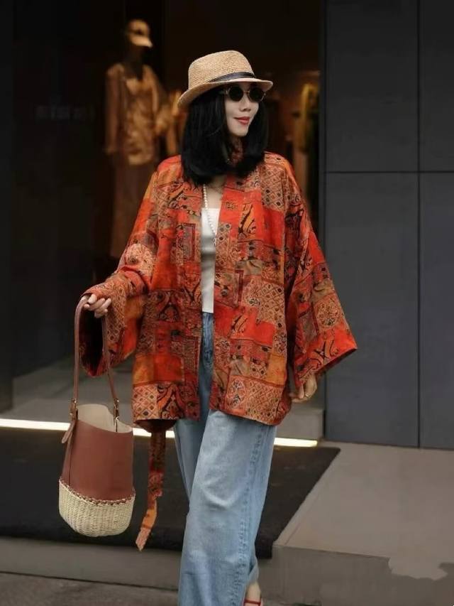 上新！人丝香云纱外套！高品质！时尚高定，法式复古香云纱印花长袖斗篷外套，宽松显瘦百搭，Smlxl