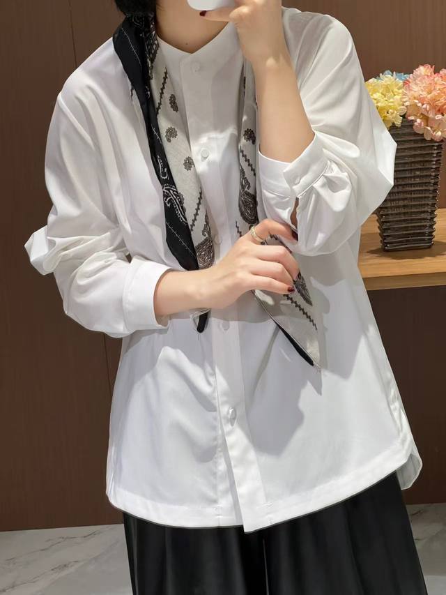 新款出货 时尚简约圆领长袖宽松显瘦通勤气质百搭衬衫 面料:96%棉 4%氨纶 颜色:白色 Smlxl