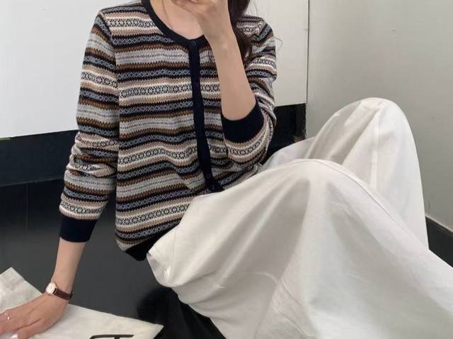 复古圆领条纹33羊毛设计感针织开衫 2025秋季新款小众显瘦大码百搭上衣 上新