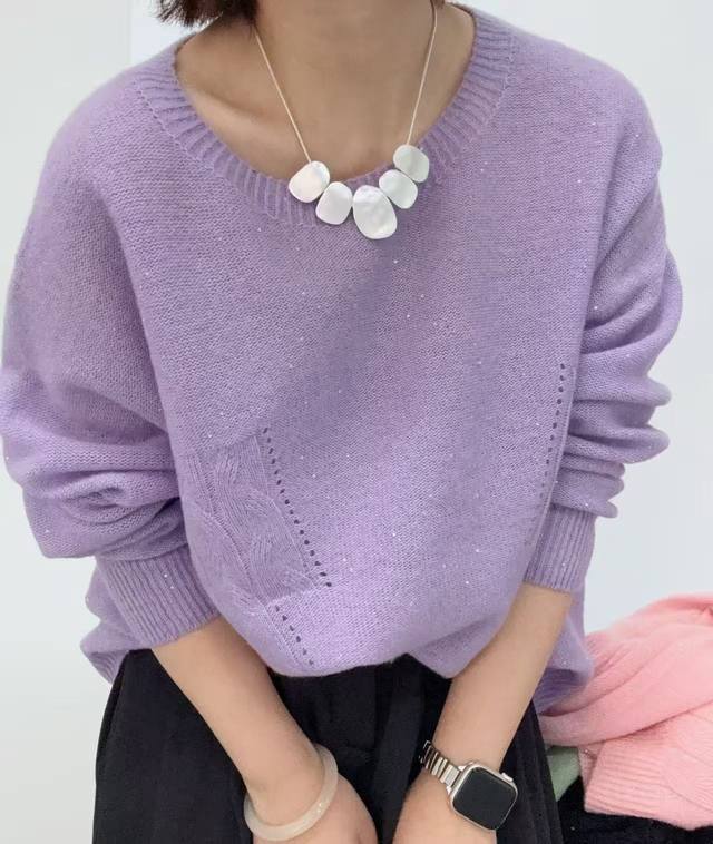 上新丝羊绒圆领亮片长袖