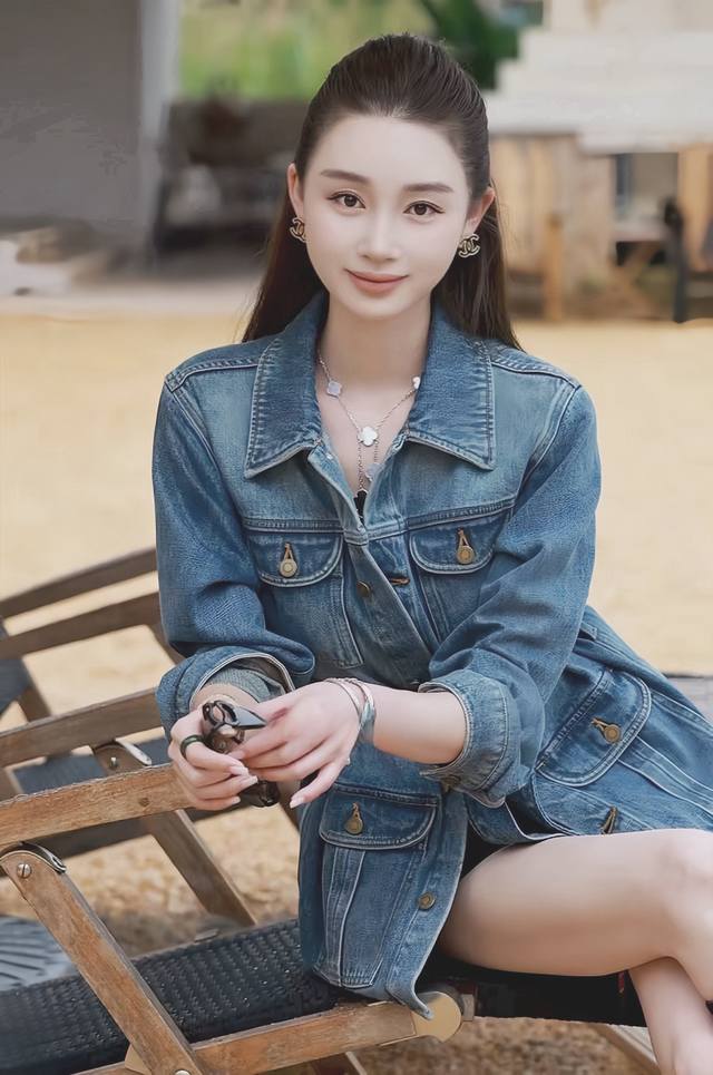 翻单出货！Lp工装风牛仔外套！经典翻领设计利落又大气，韩系小众洋气港味复古收腰系带，抬手间都是低调的腔调。随性时髦Smlxl