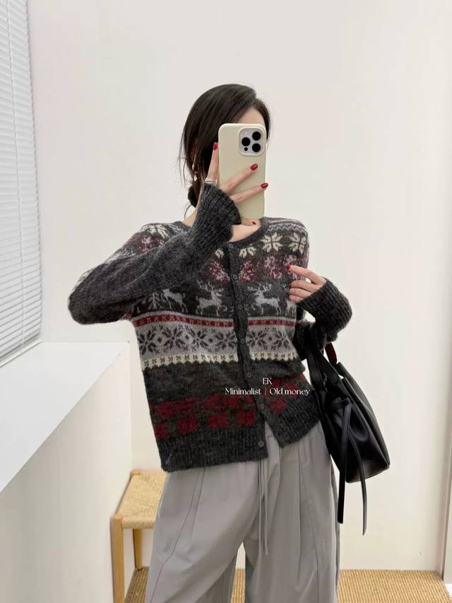 秋冬新款费尔岛复古羊毛混纺圣诞提花圆领开衫长袖短款小开衫 软糯韩系时尚重工百搭贴身 毛衣开衫 图色 均码