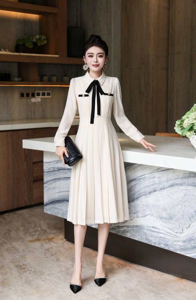 黑色 杏色 S-Xxl5个码 ~2025秋冬新款上新法式名媛气质衬衫领系带蝴蝶撞色压褶超长裙A字大摆连衣裙，高端大气修身显瘦 纯色简约而不简单，优雅高贵大气，大