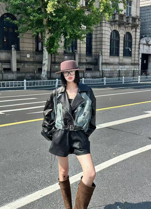 牛仔外套也能美出新高度！宽松版型的牛仔外套，配上细致的刺绣设计，瞬间提升了整体质感，既有街头感又不失优雅气息。Smlxl