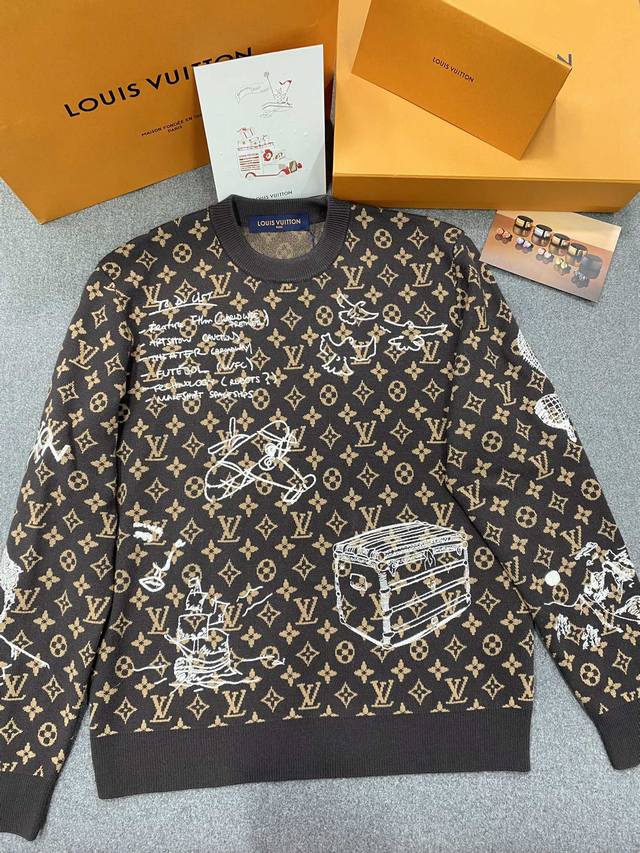 刺绣绵羊毛圆领衫 王炸秀款，历史5个月我们终于出货啦。市场货很早就出了，整出来的颜色饱和度和材料就差很远了，材料，颜色，刺绣，都是难度，我们做出来的绝对可以和Z