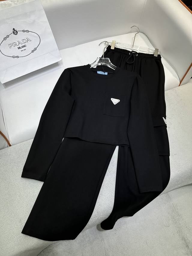 prada* 新款阔腿裤运动套装 经典三角牌装饰 简约大气 两色 Sml