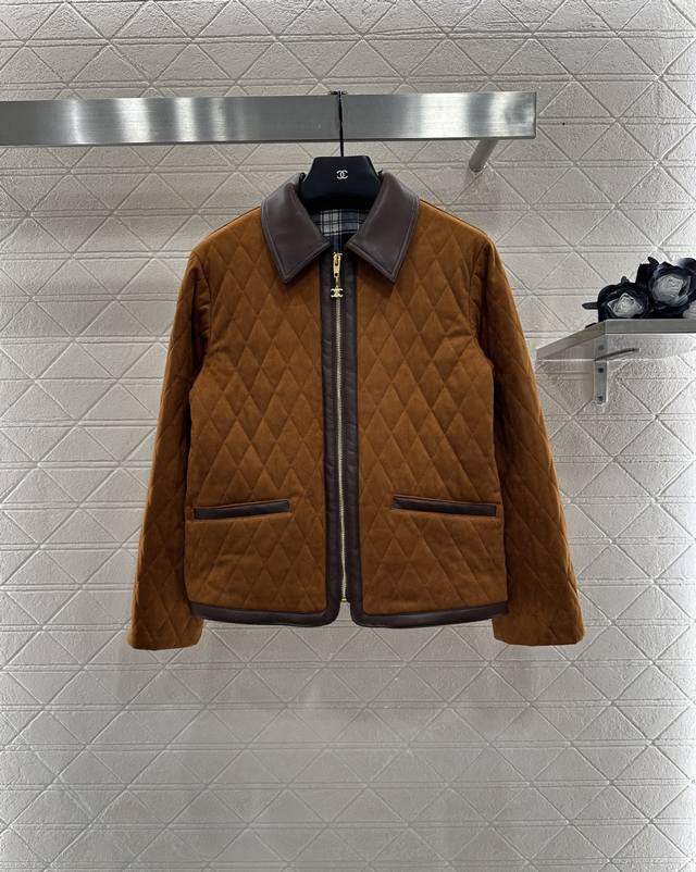 Celin* 2025新品上架 撞色棉服麂皮外套 定制Yb进口麂皮材质 多重水洗 呈现出挺括质感 拉链外套裁剪 通体菱格夹棉处理 秋冬换季保暖必备单品 皮质深棕