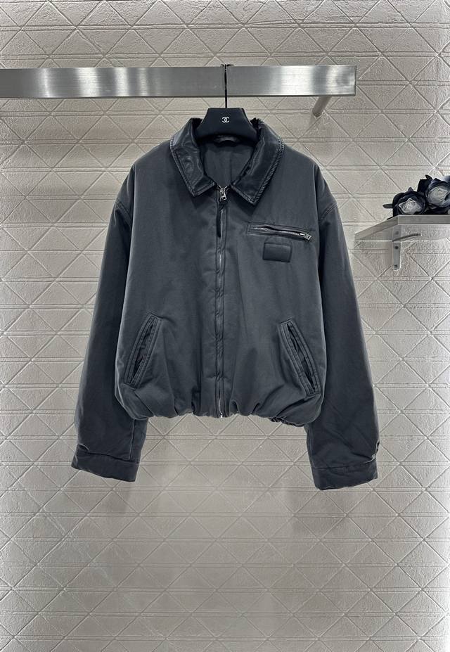 Acne Atudio* 2025新品上架 拼皮翻领牛仔羽绒棉服 定制Yb斜纹棉牛仔材质 翻领拉链夹克外套版型 袖口收窄衣摆弹性收窄 防风御寒效果一绝 成衣以浅