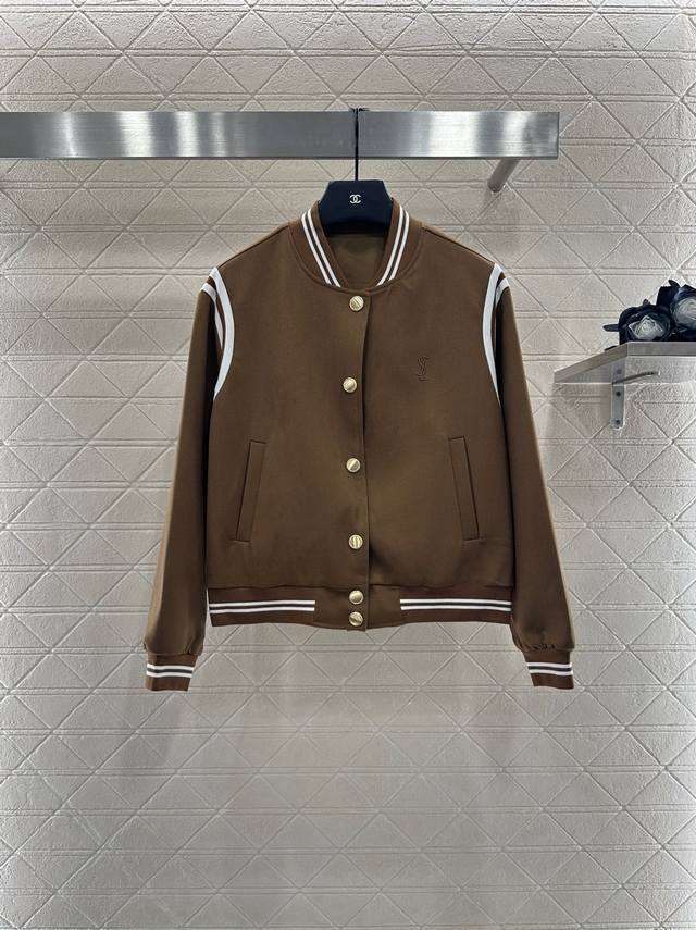 Saint Lauren* 2025新品上架 刺绣棒球外套百褶裙套装 定制Yb进口材质 质感上乘 舒适防风 立领棒球外套版型 胸前标志性字母刺绣图案 高级感十足