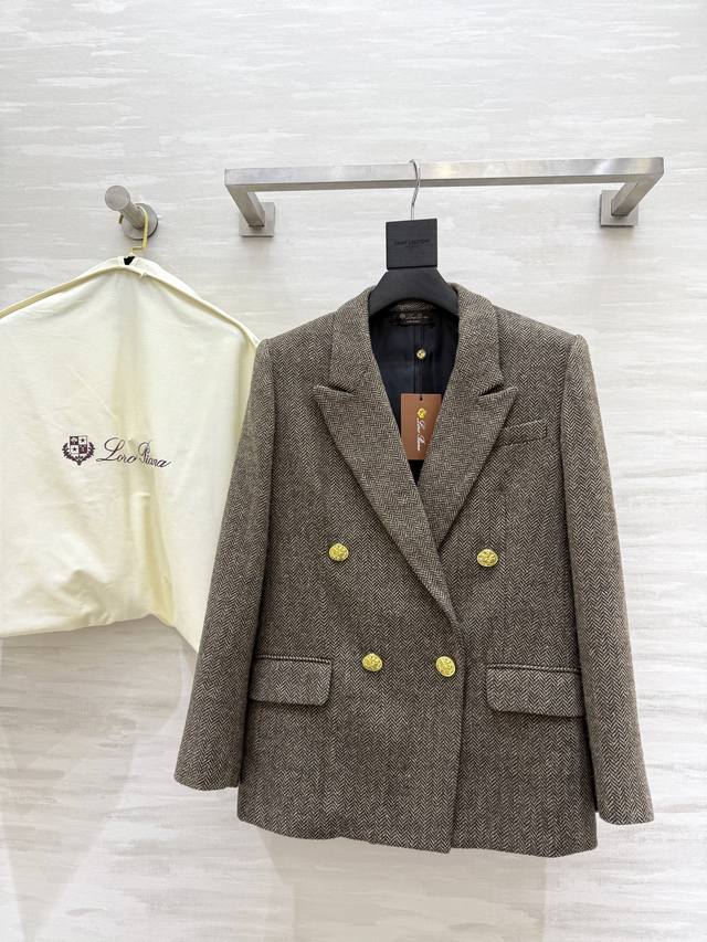 Lp3秋冬新款 人字纹羊毛西装外套 高品质定制 现货首发Size：S M L Xl S码肩宽：42，胸围：96，衣长：70
