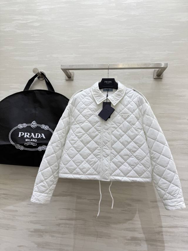 prad2秋冬新款 菱格短款棉服 高品质定制 现货首发Size：S M L S码胸围：100，衣长：50