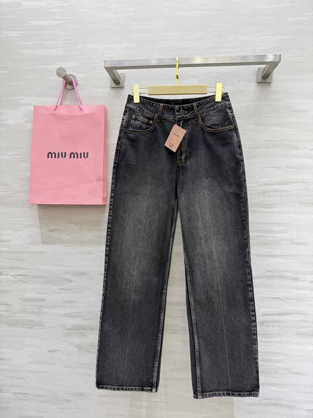 Miumi2早秋新款 做旧牛仔 直筒牛仔裤 高品质定制 现货首发Size：S M L S码腰围：68，臀围：94，裤长：104