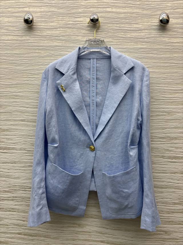 四个码Smlxl Sch家 25新款 亚麻翻领金扣收腰西服外套 时髦感西装 百搭大气 充满腔调感 独一份时髦 收腰西装剪裁搭配细节感在线 低调吸睛 采用轻薄款亚