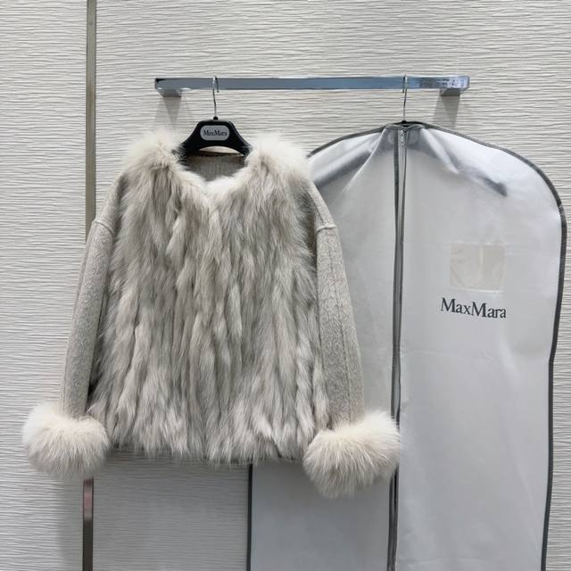 原单品质渠道狠货Max Mar*A双面羊绒大衣 高衣品的宝宝 30％羊绒70％羊毛可拆卸狐狸毛 纯手工制作！高品质、气质女神、优雅时尚的都市女性魅力 女王气场