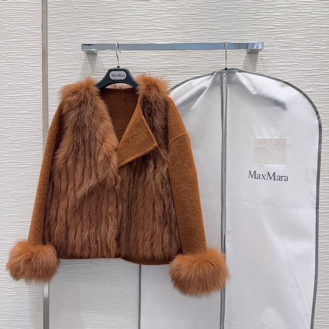 原单品质渠道狠货Max Mar*A双面羊绒大衣 高衣品的宝宝 30％羊绒70％羊毛可拆卸狐狸毛 纯手工制作！高品质、气质女神、优雅时尚的都市女性魅力 女王气场