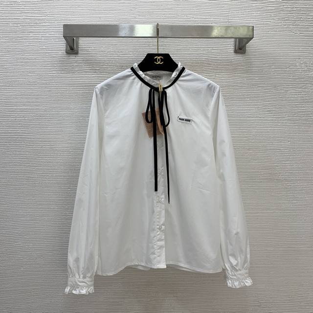 Miumi*缪家新款 气质甜美减龄丝绒系带蝴蝶结装饰木耳边立领系扣长袖棉衬衣！白色， M码：肩宽39，胸围98，袖长60，衣长62